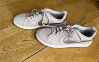 Nike Sneaker Sommerlich Farbe Rosé Größe 38 Dortmund - Mitte Vorschau