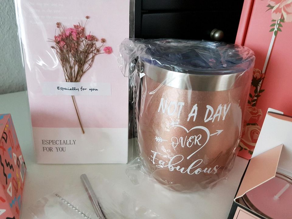 Geschenkset Frau Damen Mutter Freundin Tochter Pink Rosa Box in Gummersbach