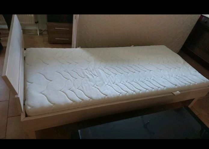 2 Betten mit Lattenrost u Matratzen in Schleswig-Holstein - Tastrup | eBay  Kleinanzeigen ist jetzt Kleinanzeigen