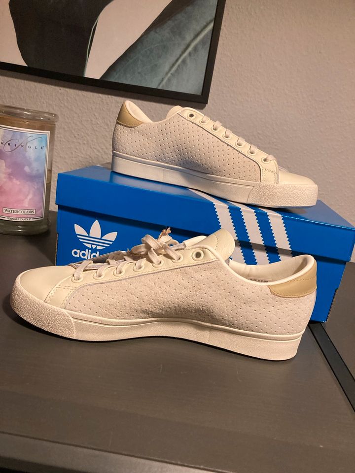 Rod Laver Vin Sportschuhe Turnschuhe Adidas Sneaker 40 2/3 NEU in Nürnberg (Mittelfr)