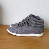 Reebok classic Damen Sneaker Gr. 40 Brandenburg - Gahro Vorschau