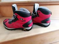 Wanderschuhe der Marke Vibram Größe 40 Sachsen-Anhalt - Freyburg (Unstrut) Vorschau