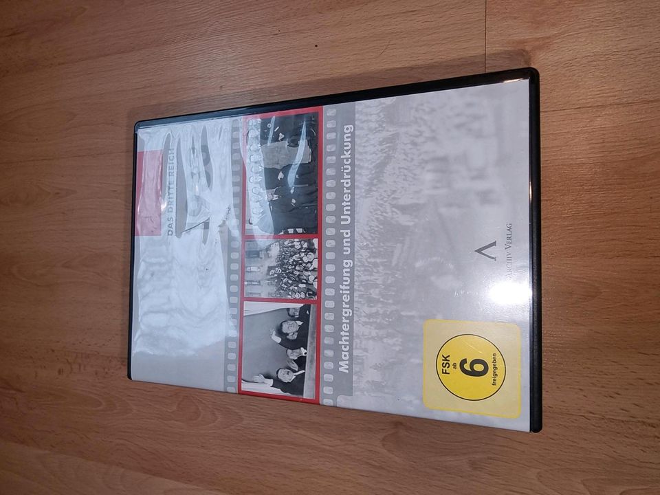 10 x DVD Panzer, Schiff, Flugzeug, Auschwitz, WW2, Militär in Stechow-Ferchesar