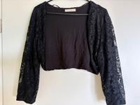 Bolero schwarz mit Spitze s.Oliver 42 Hessen - Büdingen Vorschau