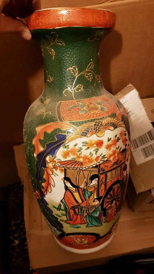 Chinesische Vase in Sulzbach a. Main