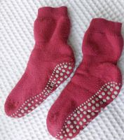 Falke Catspads Stoppersocken  / Socken Gr.  31-34, rosa-pink Nordrhein-Westfalen - Herzebrock-Clarholz Vorschau