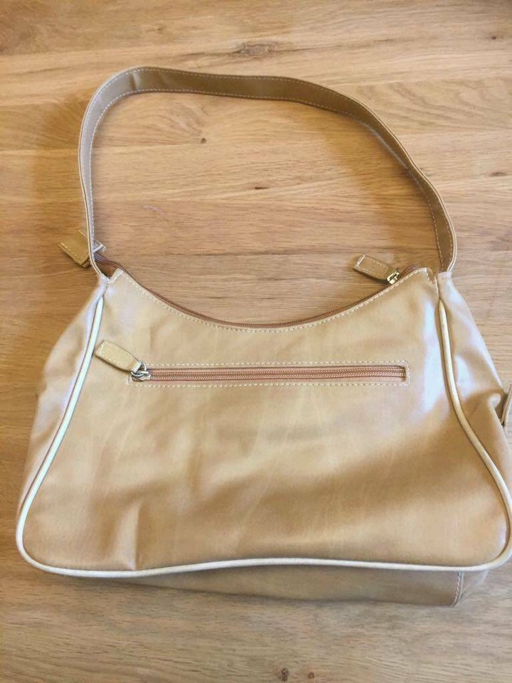 Handtasche für Damen unbenutzt braun in Regensburg