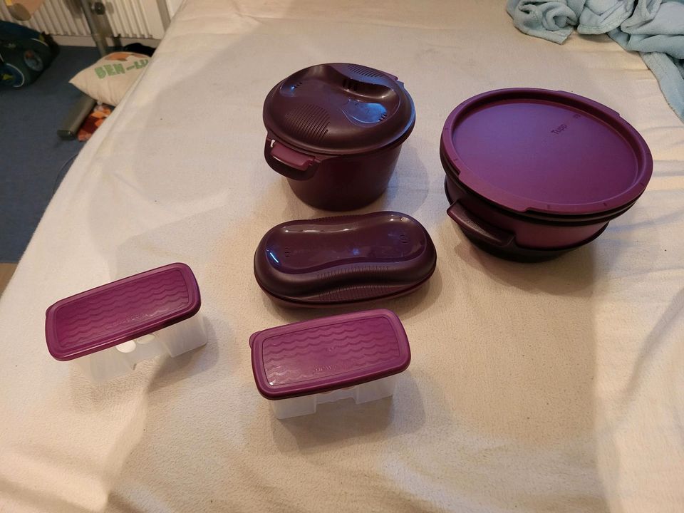 Tupperware Set in Gomaringen