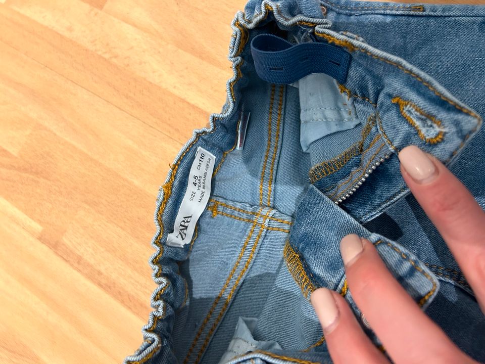 Zara Jeans 3 Stück in Essen