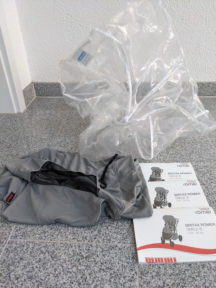 Britax Römer Smile 3 III inkl Babywanne, Regenschutz, Sonnensegel in Heilbronn