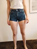 Hot Pants kurz, eng blau mit Love Aufdruck H&M Niedersachsen - Delmenhorst Vorschau