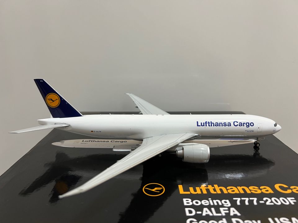 Gemini Jets 1:200 Boeing 777-200LRF Lufthansa Cargo D-ALFA NEU! in Berlin
