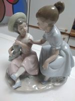 2 Anmutige Porzellanfiguren mit Baby zum Verkauf Nordrhein-Westfalen - Wermelskirchen Vorschau