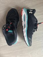 Under Armour UA HOVR Infinite 3 Laufschuhe Damen 40.5 Niedersachsen - Neustadt am Rübenberge Vorschau