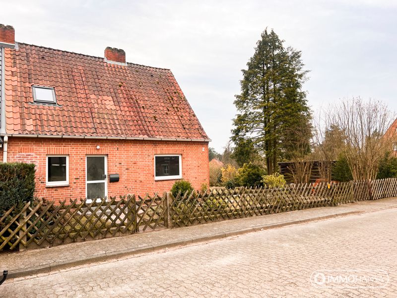 ++ Familienglück ++ Frisch renovierte DHH mit niedlichem Garten in Unterlüß ++ in Unterlüß