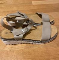 Lascana Sandalen Leder Farbe taupe  Größe 41 Bayern - Waldkirchen Vorschau