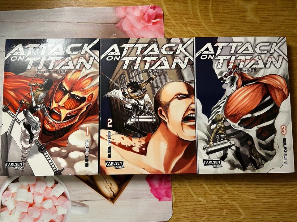 Attack On Titan Manga 1-3 + „Short Play On Titan“ & „Outside“ in Fünfseen