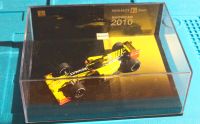 1:43 Minichamps Renault F1 Team Showcar 2010 Dealer Box no Driver Wandsbek - Hamburg Farmsen-Berne Vorschau