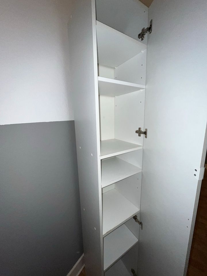 Badezimmer Schrank in Haan