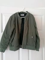 H&M Bomberjacke Gr. 128 grün oliv olivgrün Kiel - Suchsdorf Vorschau