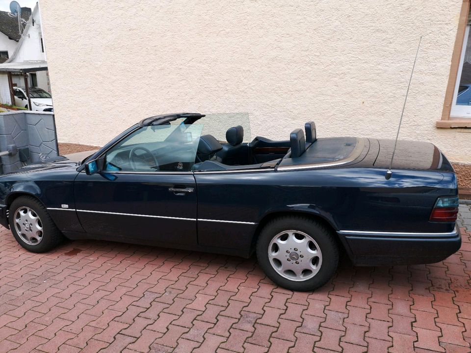 Mercedes w124, 200E ,Cabriolet, top Zustand,Tausch Rolex ,Porsche in Roxheim