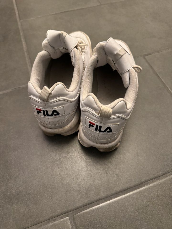 FILA Sneaker Distuptor weiß 42 Schuhe unisex in Schiffdorf