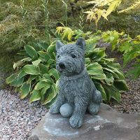 Steinfigur Westie Hund Terrier Yorki Cairn mit Ball Nordrhein-Westfalen - Korschenbroich Vorschau