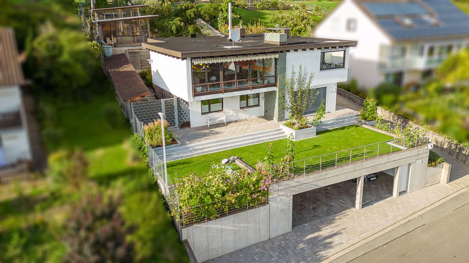 - RESERVIERT - Tolles Einfamilienhaus am Ortsrand mit Blick ins Grüne - Aufstockung möglich! in Langenzenn