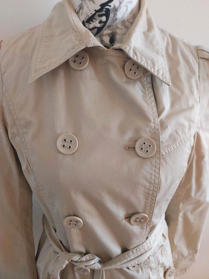 Amisu Trenchcoat / Mantel beige Gr. 36/S in Berlin