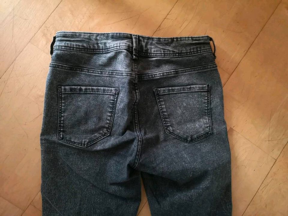 Jeans Hose Größe 164 schwarz in Fulda