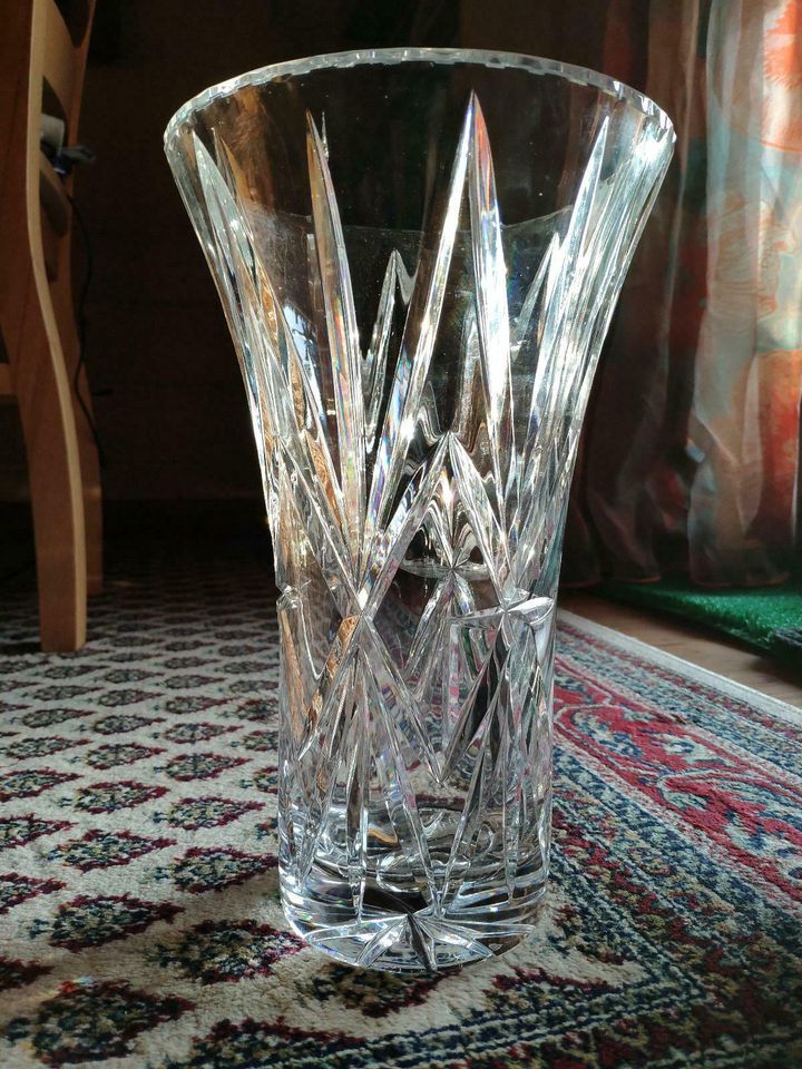 Kristallglasvase groß, schwer, 30 cm hoch, klassische Form in Bad Reichenhall