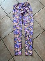 H&M Leggings Gr.S mit Blumenmuster Nordrhein-Westfalen - Hilden Vorschau