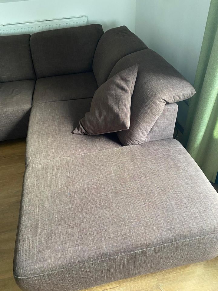 Couch (braun) in Oerlenbach