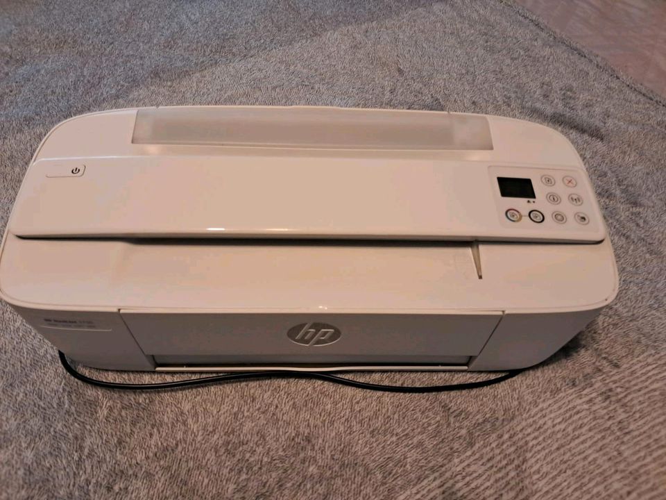 HP Deskjet 3750 Drucker / Scanner / Kopierer in Düsseldorf