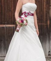 Brautkleid / Hochzeitskleid Größe 38, ivory Baden-Württemberg - Niedereschach Vorschau