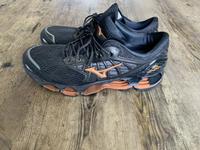 Mizuno Wave Prophecy 9 Schwarz/Kupfer UK 11 Hessen - Rodgau Vorschau