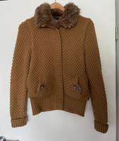 Süße, warme Pimkie Jacke Grobstrick braun Gr. S 36 Hessen - Rüdesheim am Rhein Vorschau