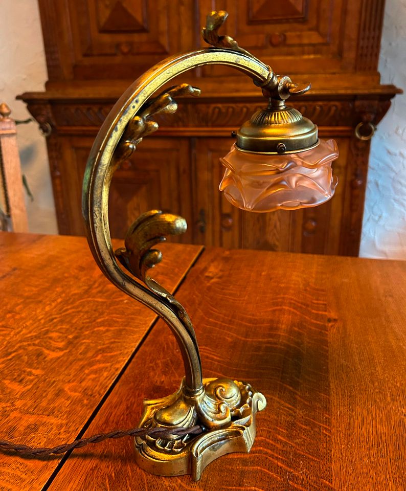 Antike Louis XV Tischlampe Lampe Rosenglas Messing Vergoldet 1920 in Aachen