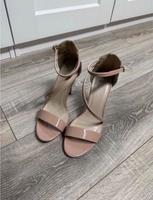 High Heels komplett NEU / Gr.39 Nordrhein-Westfalen - Herford Vorschau