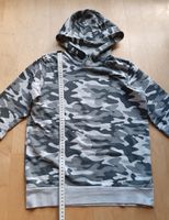 Kapuzenpullover mit Camouflage-Muster,  Größe: 140/146 Bayern - Lauben Vorschau