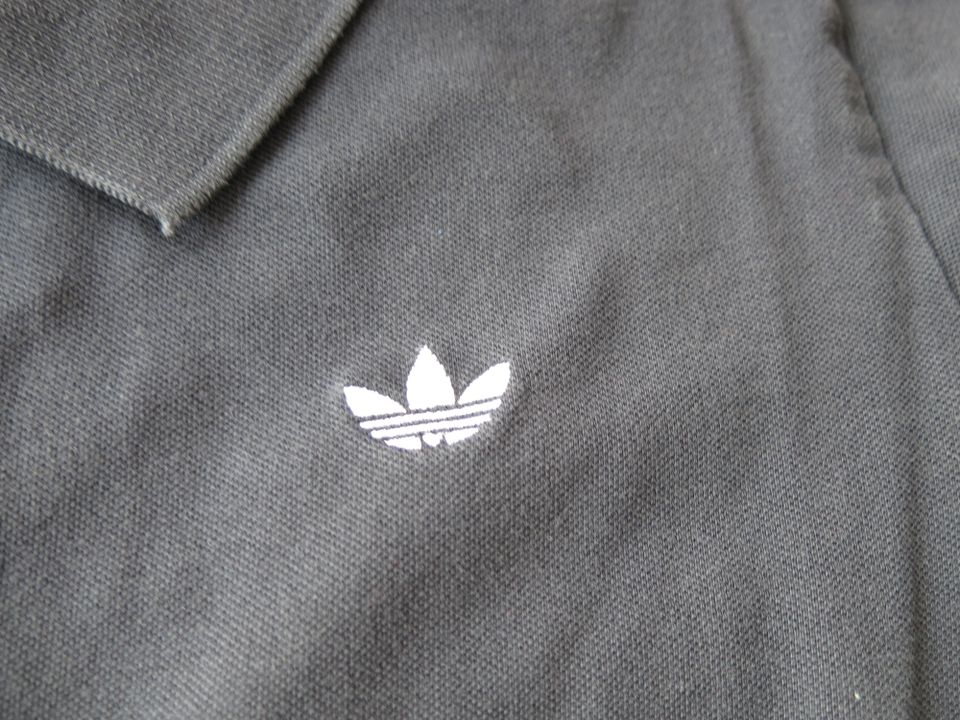 Poloshirt von Adidas in Unterschleißheim