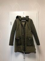Toller Khaki Parka von Guess in Gr. S gesteppte Arme Brandenburg - Potsdam Vorschau