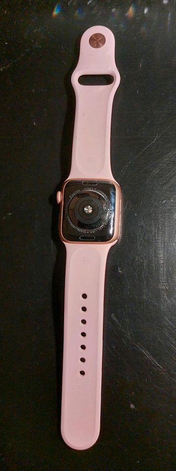 Apple Watch Series 4 in Düsseldorf