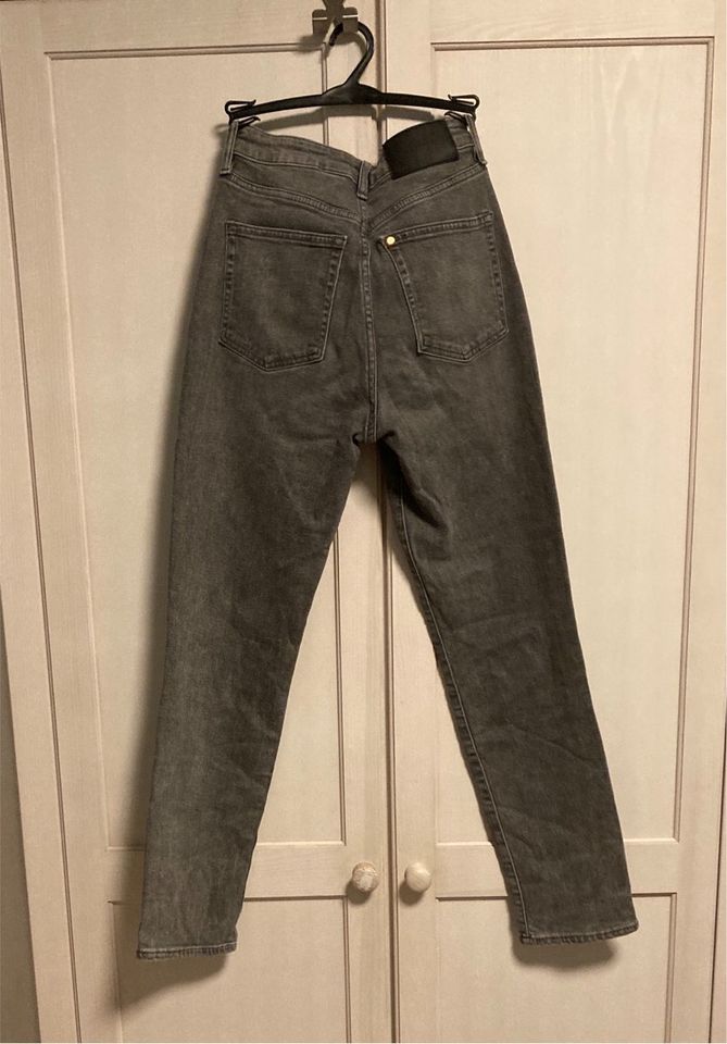 Jeans Hose, Mom Jeans, grau, Gr.34 in Essen