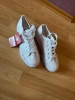 Sneaker weiß (höhere Sohle), Größe 39 Dresden - Pieschen Vorschau