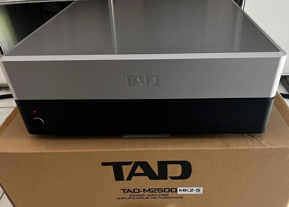 TAD -M2500 MK2 neuwertig Lp 27000 in Gladbeck