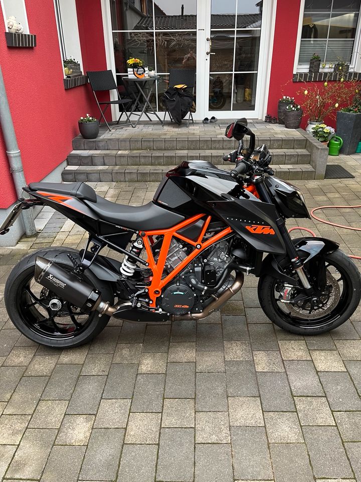 KTM Superduke 1290r / BJ 2016 / 6050km in Wolfen