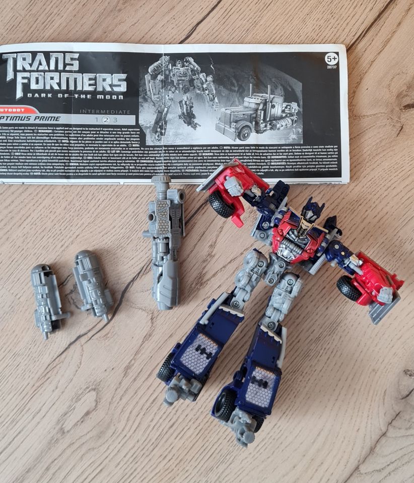 Hasbro Transformers Dark of the Moon Autobot Optimus Prime in Fahrenbach