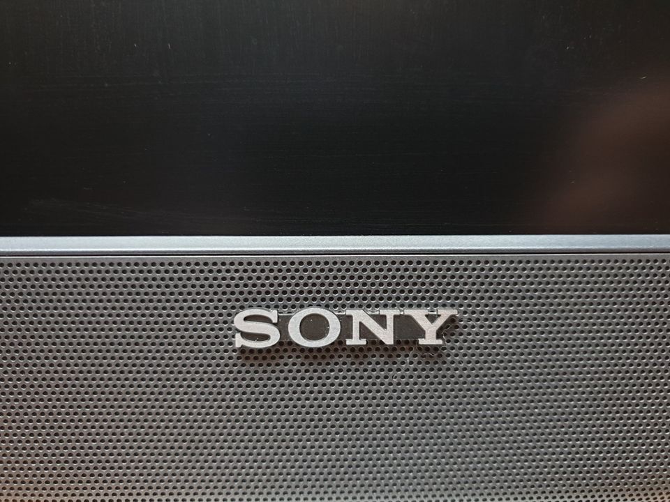 Sony SDM-HX73 TFT-Monitor in Saarbrücken