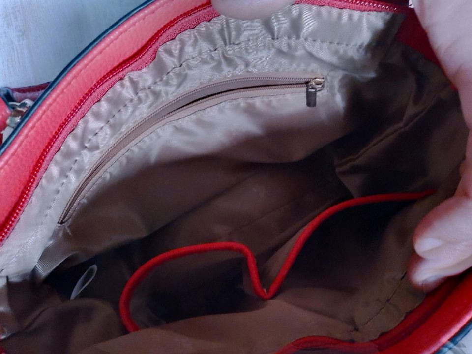Handtasche traumhaft rot w. Neu Tasche Leder viele Fächer schulte in Nuthe-Urstromtal